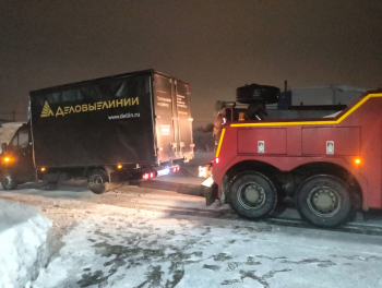 Почему при поломке заднего моста на трассе М4 нельзя буксировать грузовик за заднюю ось?